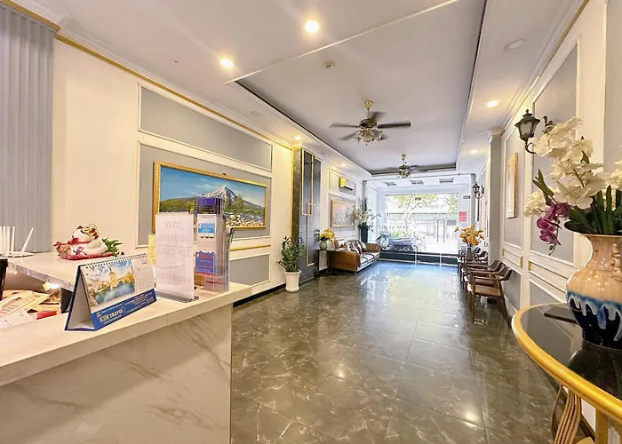 New Star Inn Boutique Hotel-Near Ben Thanh Market