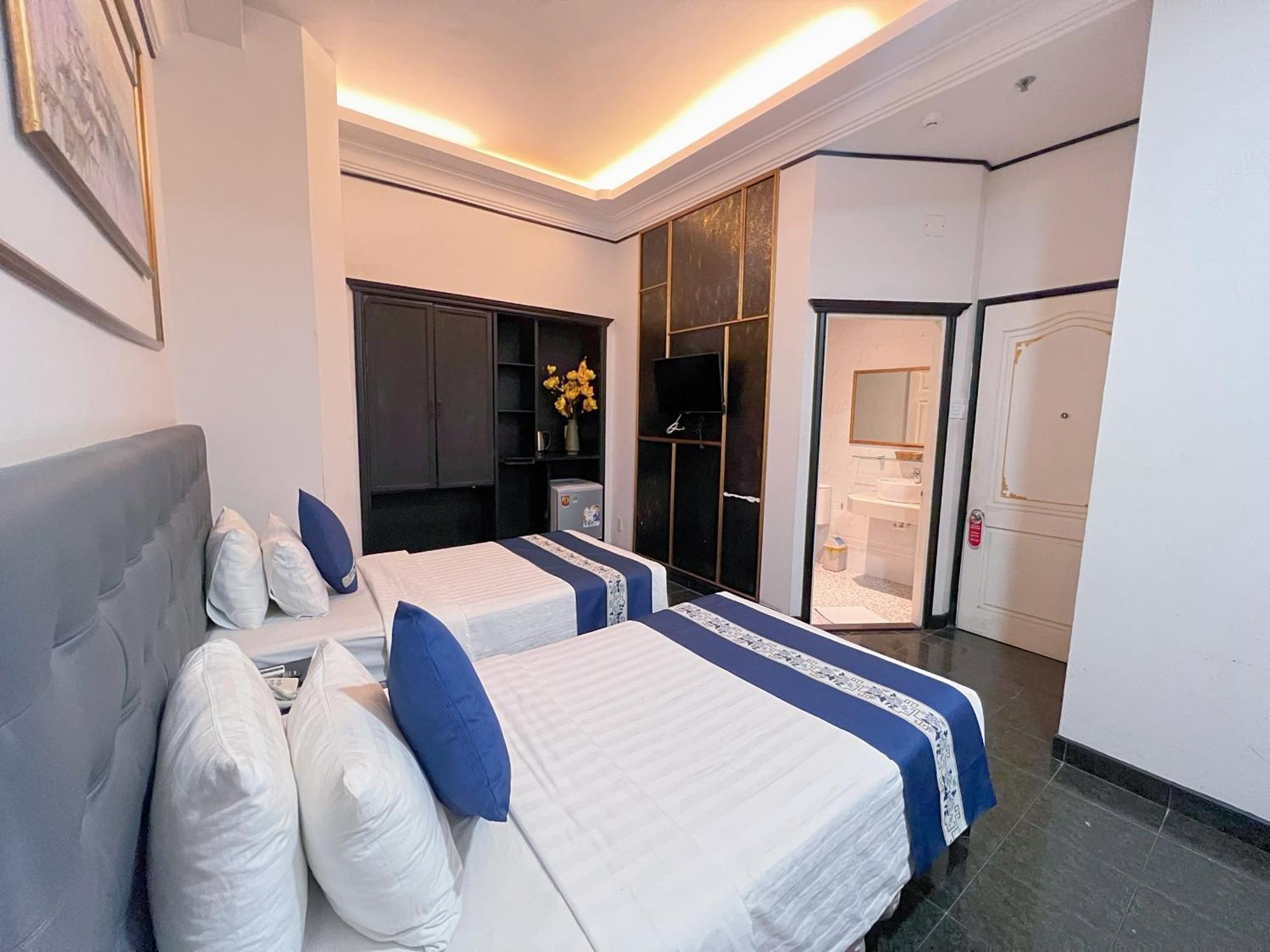 Khách sạn New Star 3*
